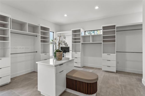 Interior, Recessed Lighting, Walk-in Closets