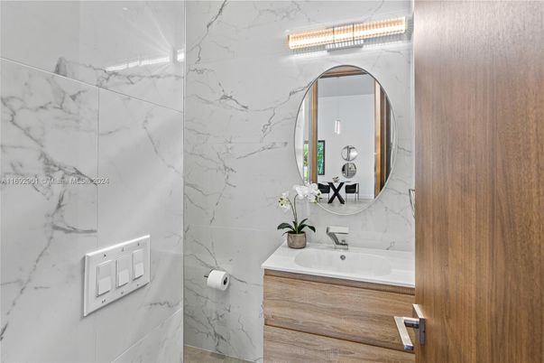 Bathroom, Interior, Marble Walls