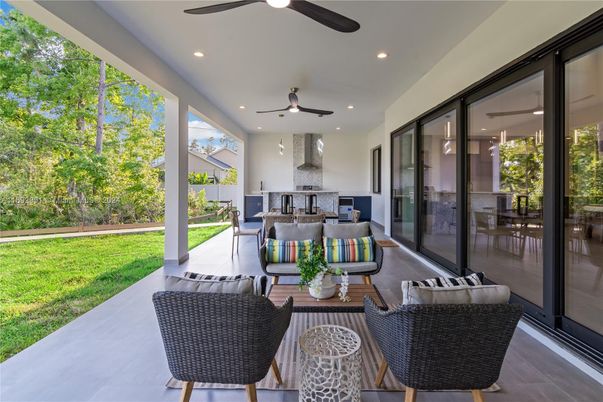 Dining room, Interior, Kitchen, Recessed Lighting