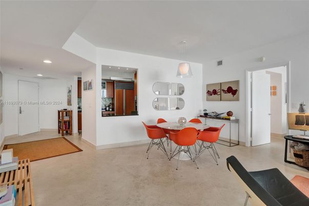 Dining room, Interior, Kitchen, Pendant Lights, Recessed Lighting