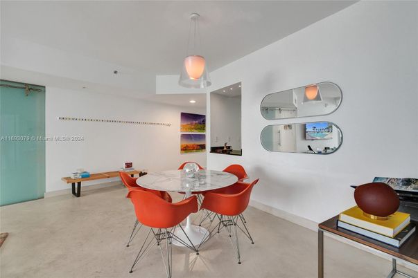 Dining room, Interior, Pendant Lights, Recessed Lighting