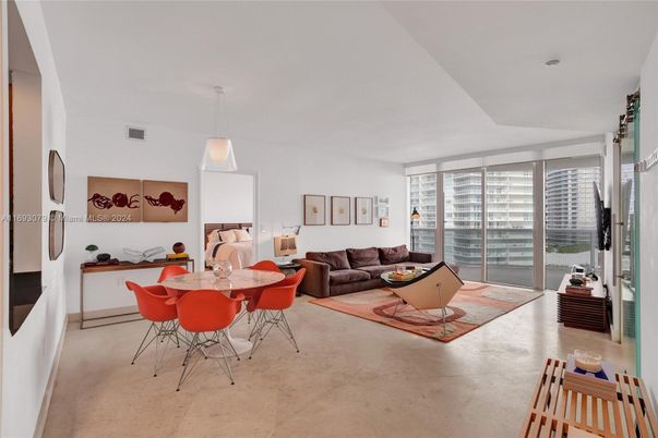 Dining room, Interior, Living room, Pendant Lights