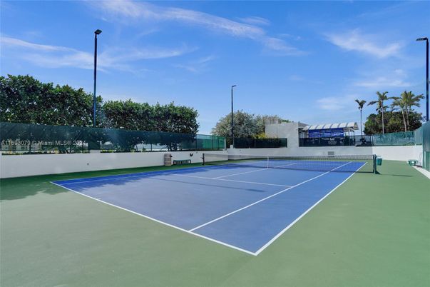 Exterior, Tennis Courts