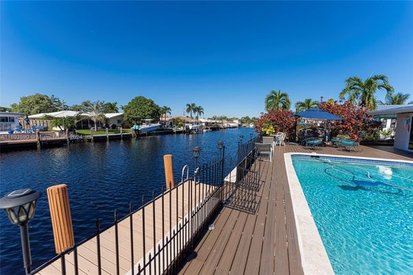 Exterior, Lake, Pool