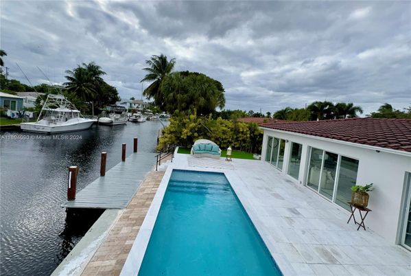 Exterior, Lake, Pool