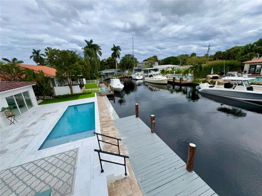 Exterior, Lake, Pool