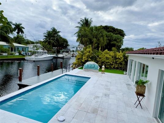 Exterior, Lake, Pool