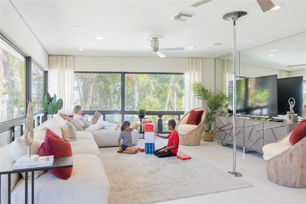 Interior, Living room, Recessed Lighting