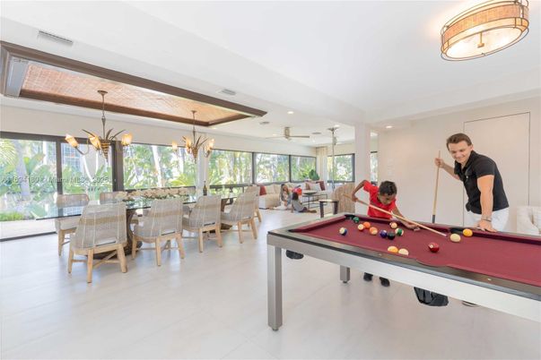 Billiard Table, Chandelier, Dining room, Game Room, Interior, Recessed Lighting