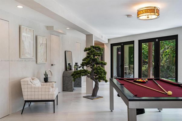 Billiard Table, Game Room, Interior, Recessed Lighting