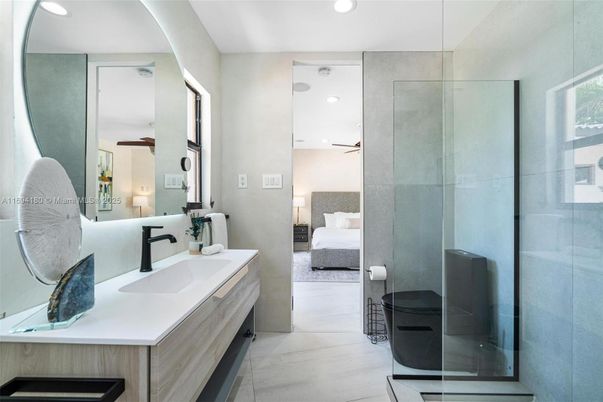 Bathroom, Bedroom, Glass Shower, Interior, Marble, Recessed Lighting