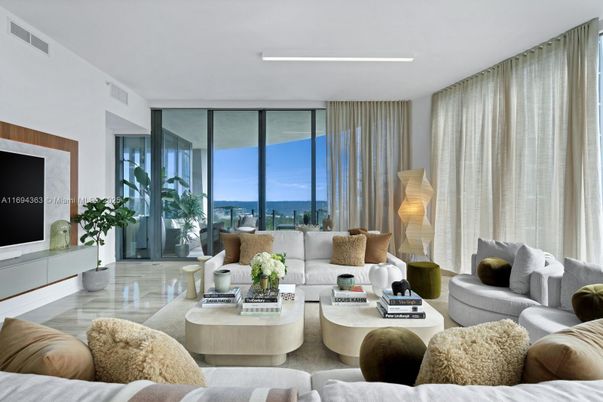 Interior, Living room, Water