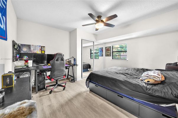 Bedroom, Home Office, Interior, Wood Texture Flooring