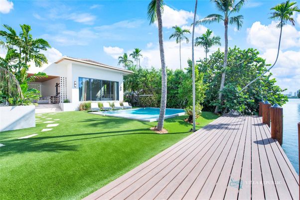Backyard, Exterior, Pool