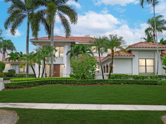 Backyard, Exterior, Facade, Spanish Mediterranean