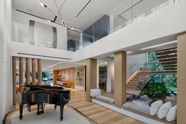 Interior, Pendant Lights, Piano, Recessed Lighting, Wood Texture Flooring