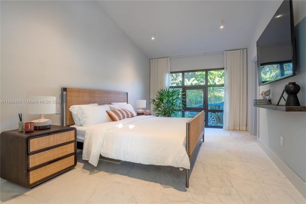 Bedroom, Interior, Marble, Recessed Lighting