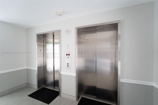 Elevator, Interior