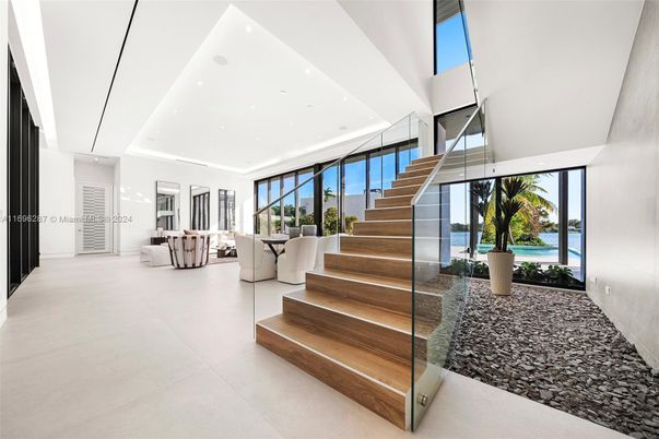 Dining room, Interior, Living room, Recessed Lighting