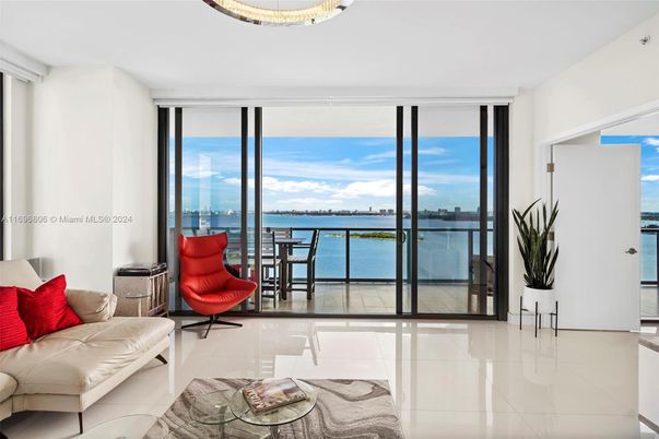 Interior, Living room, Water