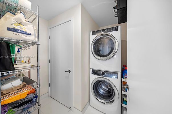 Interior, Utility Closets, Washer