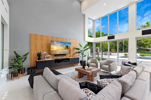 Fireplace, Interior, Living room, Recessed Lighting