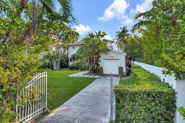 Backyard, Detached Garage, Exterior