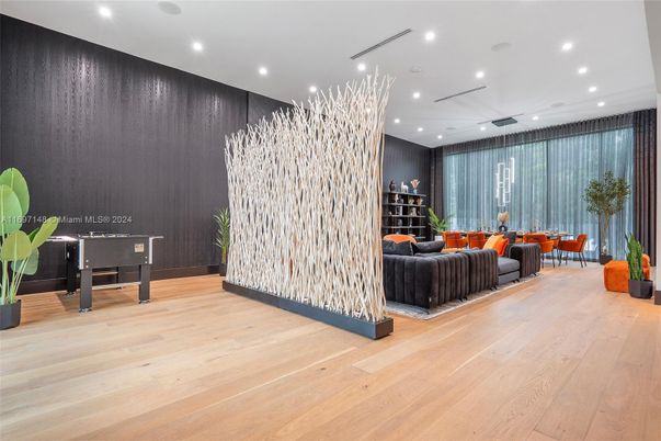 Game Room, Interior, Living room, Recessed Lighting, Wood Texture Flooring