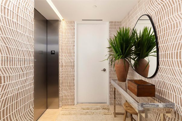 Elevator, Interior