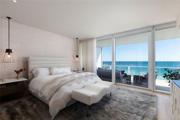 Bedroom, Interior, Pendant Lights, Recessed Lighting, Water, Wood Texture Flooring