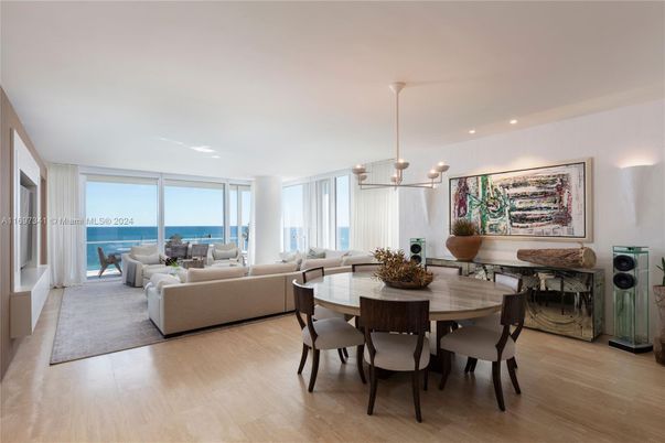 Dining room, Interior, Living room, Pendant Lights, Recessed Lighting, Water, Wood Texture Flooring