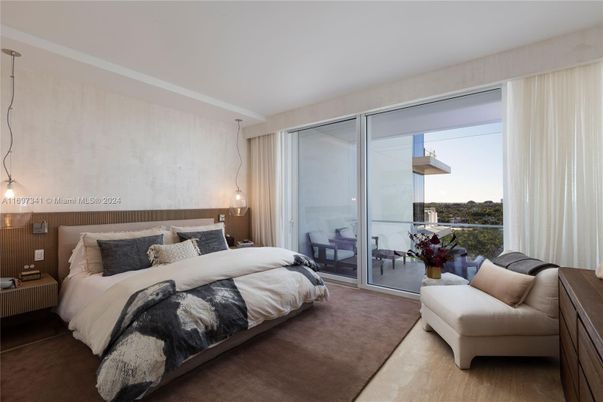 Bedroom, Interior, Pendant Lights
