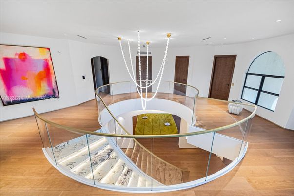 Interior, Pendant Lights, Recessed Lighting, Wood Texture Flooring