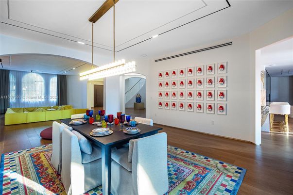 Chandelier, Dining room, Interior, Pendant Lights, Recessed Lighting, Wood Texture Flooring