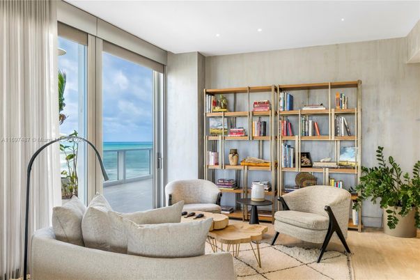 Interior, Living room, Recessed Lighting, Water