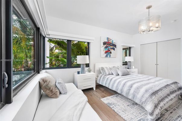 Bedroom, Interior, Pendant Lights, Wood Texture Flooring