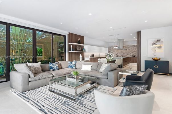 Interior, Kitchen, Living room, Pendant Lights, Recessed Lighting