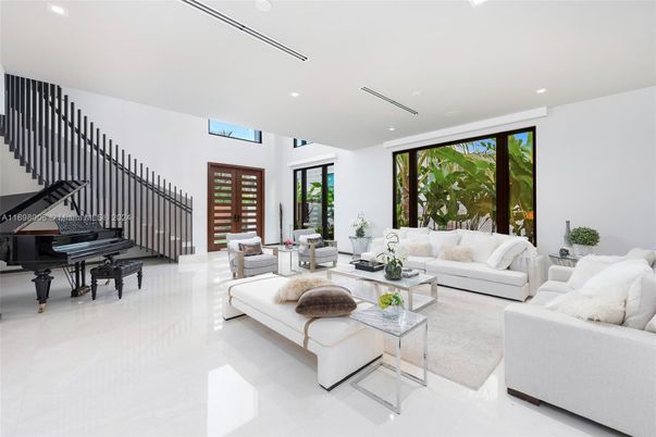 Interior, Living room, Piano, Recessed Lighting