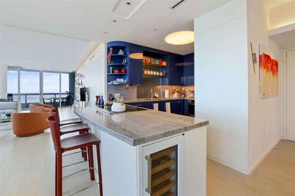 Interior, Kitchen, Living room, Recessed Lighting, Wood Texture Flooring