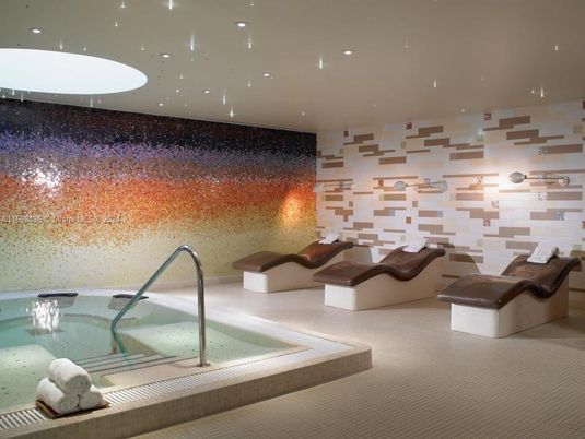 Interior, Pool, Recessed Lighting