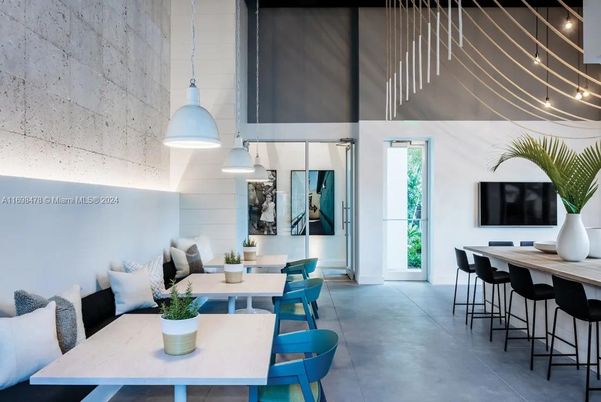 Dining room, Interior, Pendant Lights