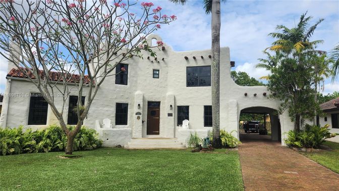 Backyard, Exterior, Facade, Spanish Mediterranean