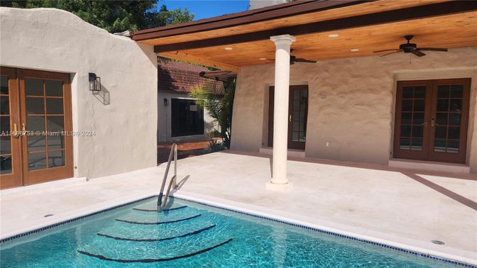 Exterior, Pool