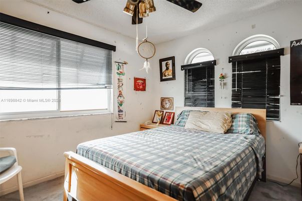 Bedroom, Interior, Pendant Lights