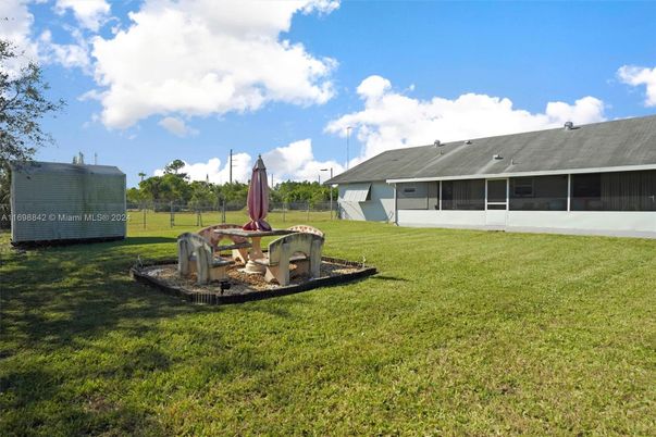 Backyard, Exterior, Playground