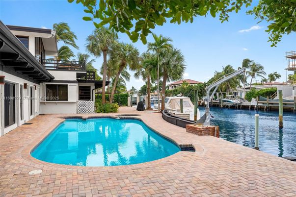 Exterior, Pool, Water