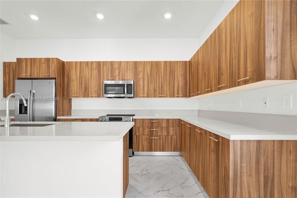 Interior, Kitchen, Marble, Recessed Lighting, Stainless Steel Appliances