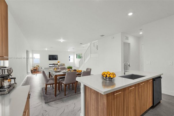 Dining room, Interior, Kitchen, Marble, Recessed Lighting