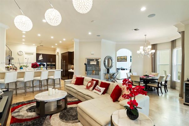 Chandelier, Dining room, Interior, Kitchen, Living room, Pendant Lights, Recessed Lighting