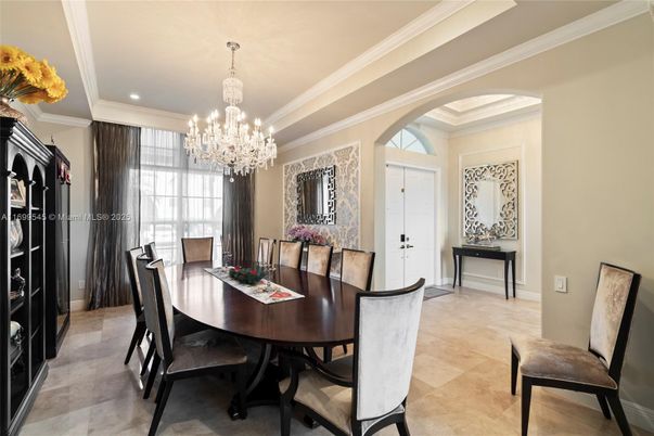 Chandelier, Dining room, Interior, Recessed Lighting